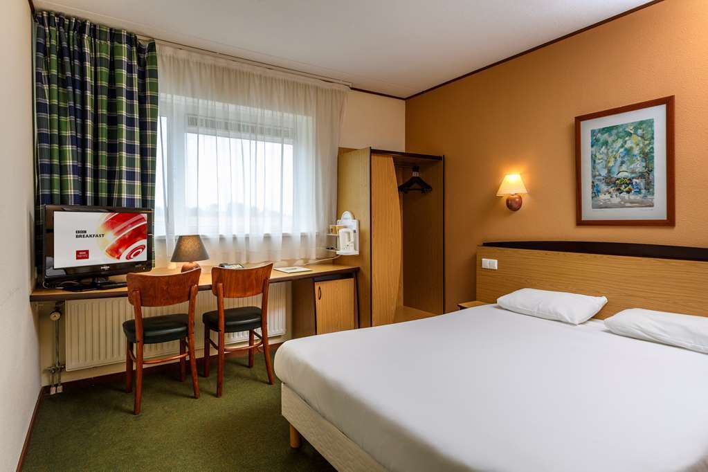 Campanile Hotel & Restaurant Delft Szoba fotó
